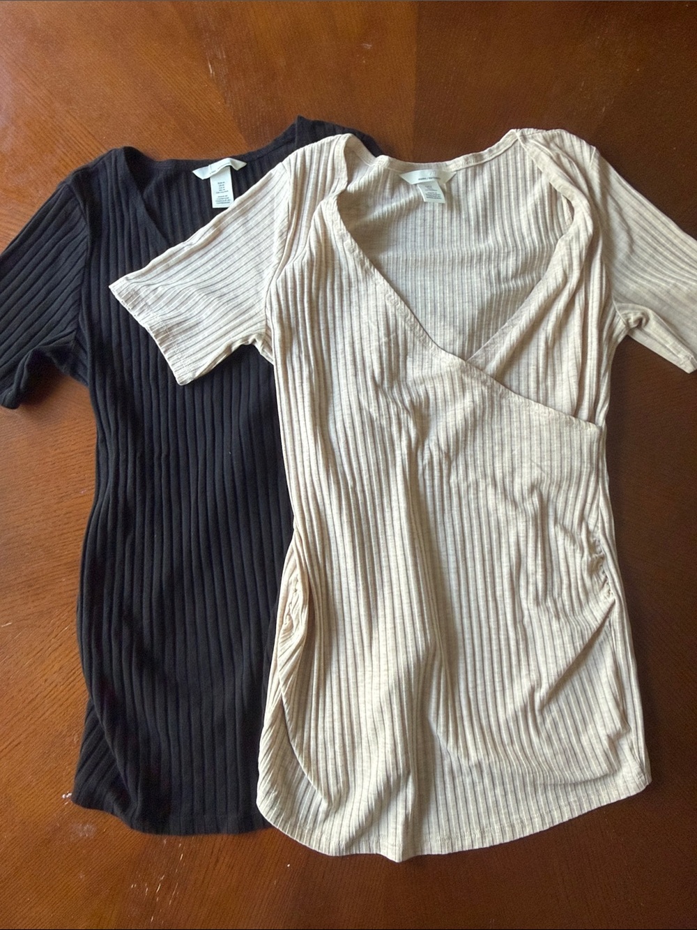 Maternity Ribbed V-Neck Short Sleeve Top - Black and Beige Pack size Medium
